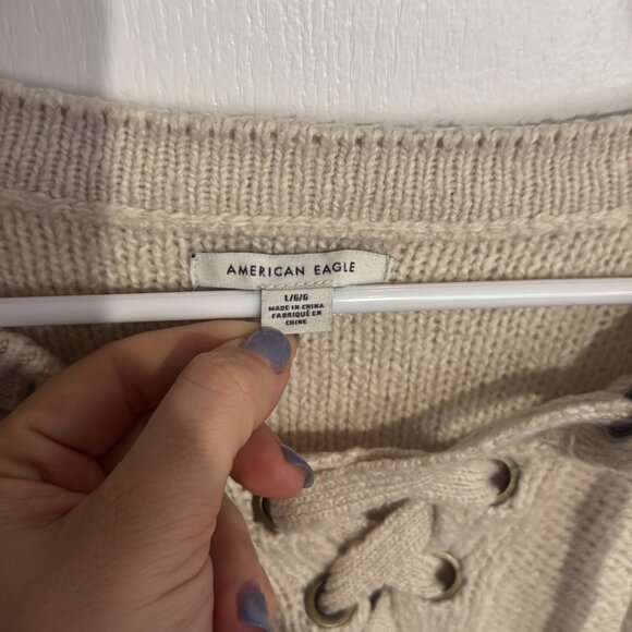 Sweater | American Eagle | Size L - Picture 2 of 2